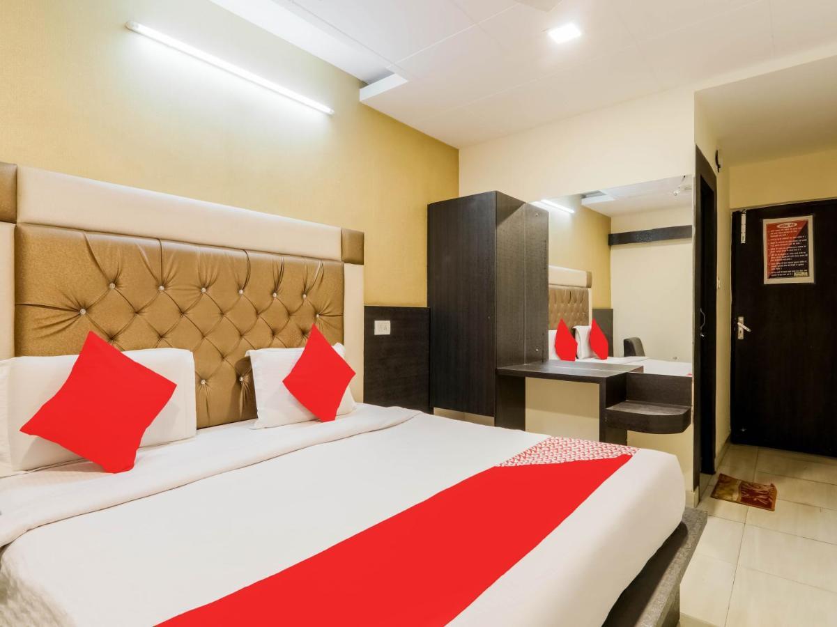 Oyo 79765 Hotel Samrat ラクナウ エクステリア 写真