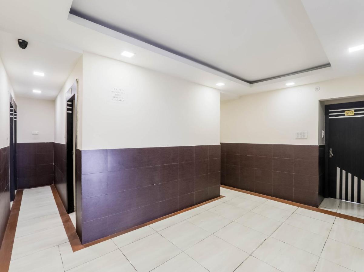 Oyo 79765 Hotel Samrat ラクナウ エクステリア 写真