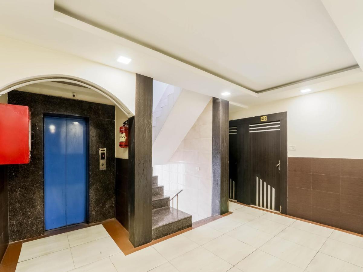Oyo 79765 Hotel Samrat ラクナウ エクステリア 写真