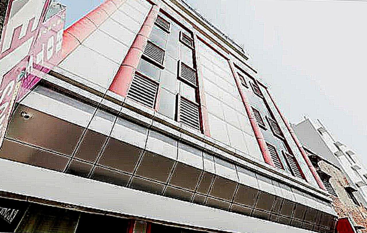 Oyo 79765 Hotel Samrat ラクナウ エクステリア 写真